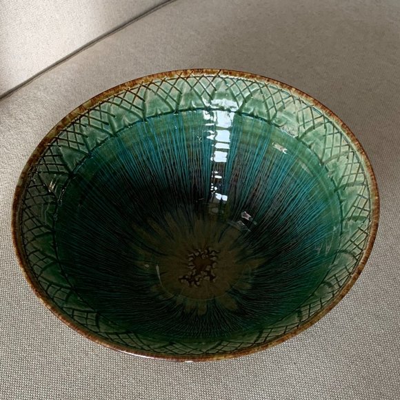 Handmade Large ceramic Serving Bowl by Blanket Creek Pottery - Picture 6 of 9